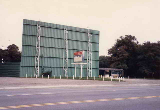 Skyway Drive-In - Some 2010 And Vintage Photos (newer photo)